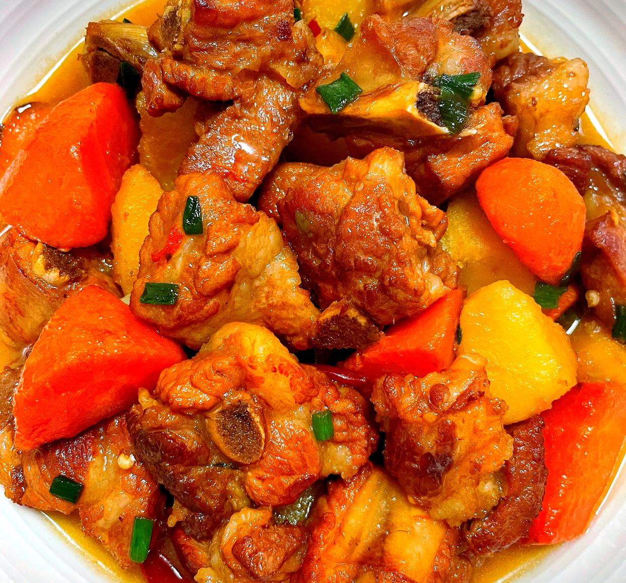 土豆烧排骨